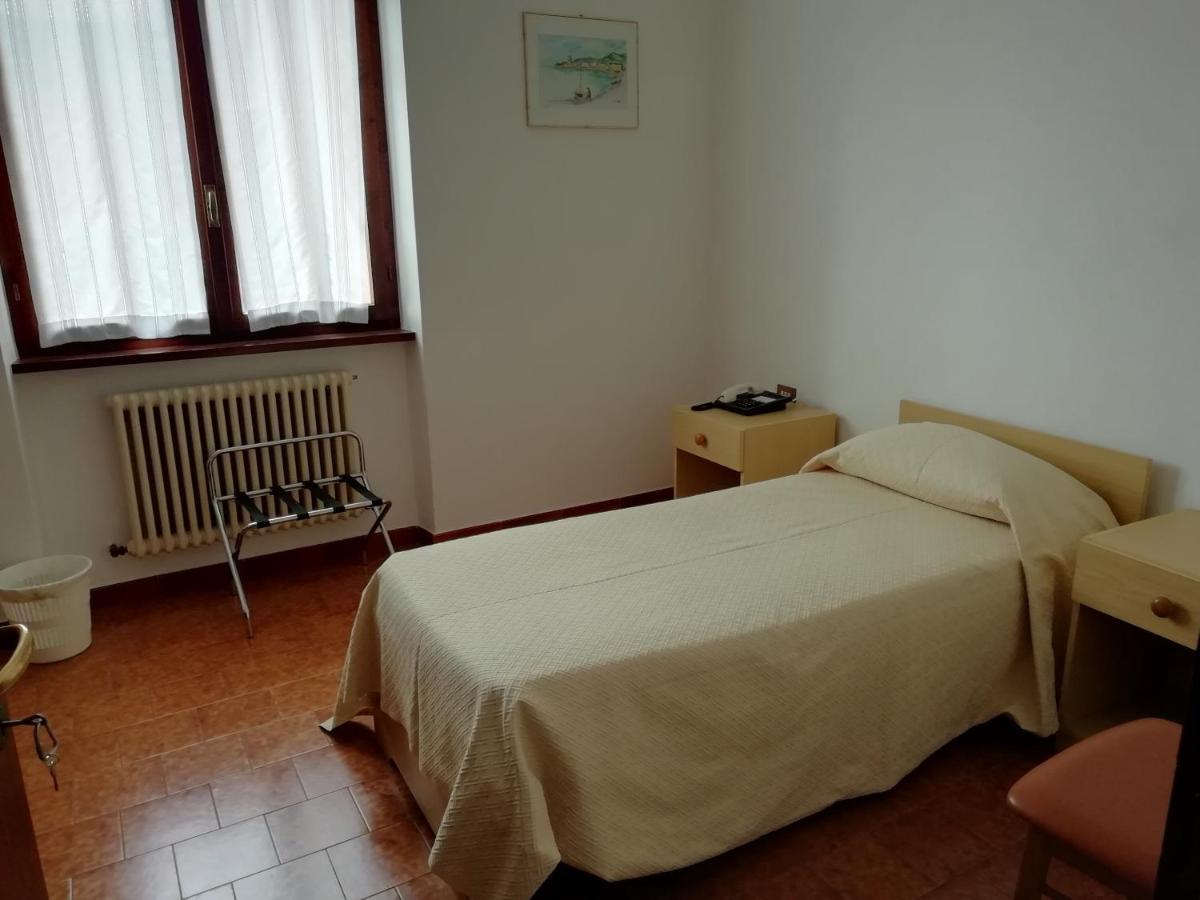 Albergo Breglia Plesio Luaran gambar